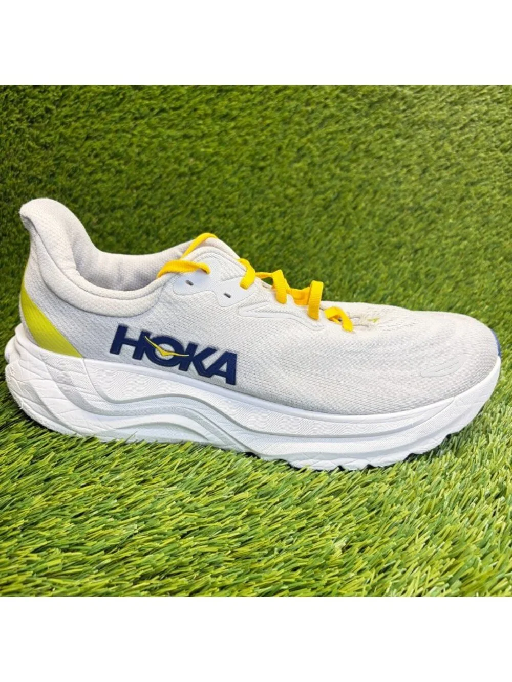 Hoka One One Arahi 8 Stardust Gray Mens Size 12 Athletic Running Shoes Sneakers